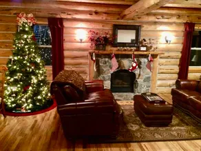 Early arrival, Late checkout, 2.5 wooded acres - Image 2