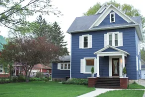 Walk to downtown Three Oaks Modern Victorian Home - Image 2
