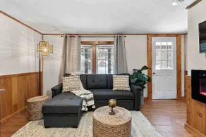 Modern Cabin W/private HOT TUB - Ski, Hike,Relax! - Image 3