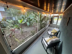 2BR Cottage Near Beach & Downtown - Fenced Yard, Fire Pit & Bikes - Image 5