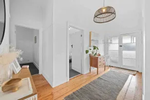 House on Drummond - Image 3