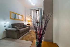 Cangrande 2 | Retreat in the heart of Piazza Bra - Image 2