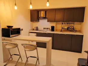 Ground Floor 1BR w/ Private Backyard & Smart Lock - Image 4