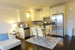 Convenient & Spacious 3BR Condo w/Free Parking - Image 5