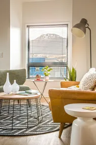 Designer 1 Bedroom with Laundry in Downtown Juneau - Image 5
