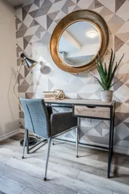 Central Townhouse 2 Beds 2 Baths Free Parking Wifi - Image 5