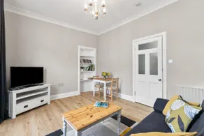 Bay Apartment in Helensburgh, near Loch Lomond - Image 3