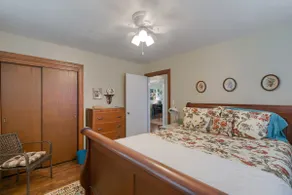 Brick Bungalow - Image 4