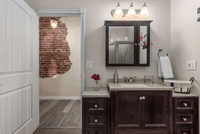 Jacobsen Luxury Loft - Image 5