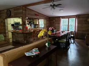 MARGARITAVILLE TOO SUWANNEE CHARLES SPRING PETS OK - Image 5