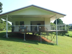 Mission Beach Farmstay - Image 4