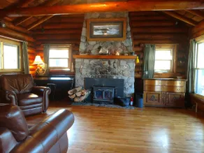 Absolute Serenity, cozy log cabin on the water - Image 2