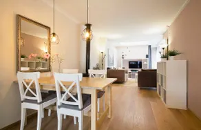 Spacious home for 2 guests - Image 4