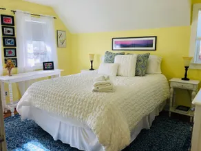 Charming Keuka Lake Home Away from Home - Image 2