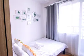 Pristine Unit Near BGC Aura Market McKinley Uptown - Image 3