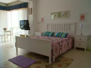 130 Pretty Bay - Flat 1 - Image 4