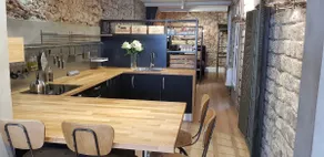 Le 79 Balnéo Loft Déco Authentique Centre climatisation - Image 3