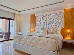 Stunning Bay View Condo, Pool - Image 5