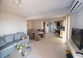 Pearl Apartment with Shared pool - Image 5