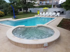 Sabi Relax Zone - Pool & Jacuzzi - Image 4