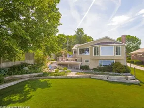 Extreme Oceanfront House - Image 2
