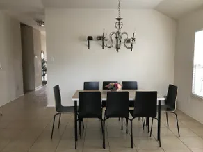 Charming and Relaxing Home Near Bellaire - Image 2