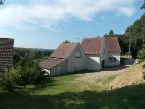studio on the 1st floor with views of the Loire Valley - Image 2
