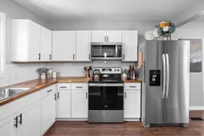 Spacious Retreat by Downtown 5BR, Home Gym, Garage - Image 3