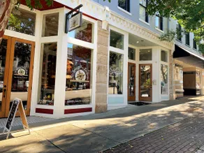 Historic, modern, cozy - Downtown Salisbury, NC - Image 2