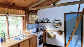 The Mudbrick Cottage, off-grid retreat Warburton - Image 3