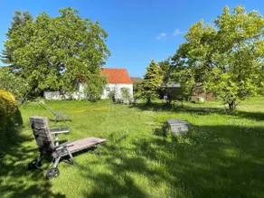 Idyllic vacation home in a large garden in Holstein Switzerland - Image 3