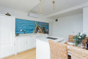 Captain's apartment - Image 3