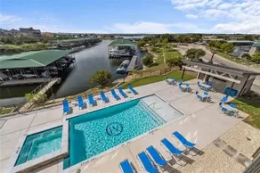 HARBORVIEW 1st floor poolside family friendly home - Image 3
