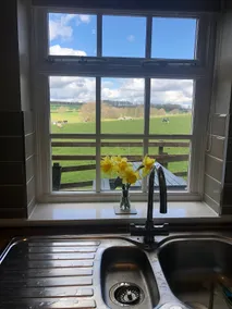 New Station Cottage, country views, great location - Image 2