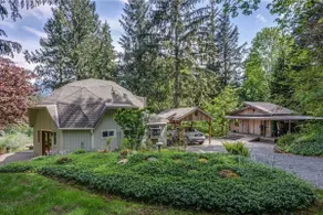 Spectacular Riverfront Basecamp w/Hot Tub - Image 3