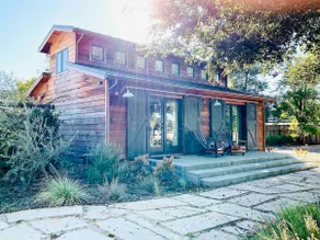 The Barn (with Electric car charging station) - Image 2