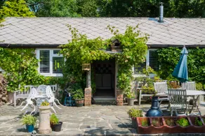 Secluded Country Stable Cottage - Image 2