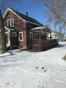 Peabody/Salem line, Massachusetts - Entire House! - Image 2