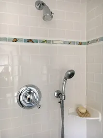 Intown Camden, 2 bedroom, 2nd floor, own entrance - Image 3