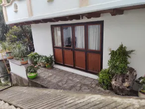 Beautiful and Centrally Located Apartment on the First Floor - Image 2