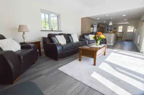 Luxurious barn 3 bed en-suites mid STAgnes & Truro - Image 4