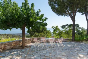 Nerotrivia stone house - Image 5