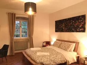 Cozy Apartment in a Historic Villa - Image 3