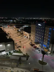 Airport, MOST Luxurious apartment in TJ. WITH AIR - Image 2