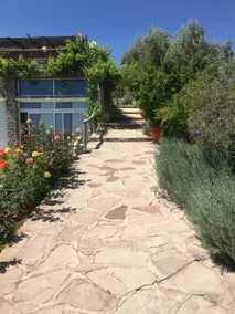 Unique house between Lake and Mountain - Image 2