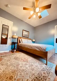 2 Bdrm Private Suite @ Sunshine Acres - Image 5