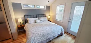 #3 Couples Cottage Minutes from the Beach - Image 3