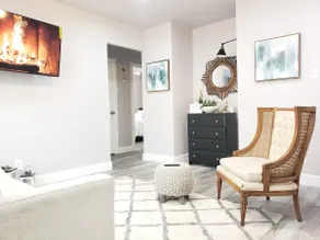 Cute, Cozy, Calm, Rare find - Image 3