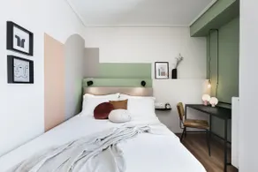 Iconic 1BR Apartment in Koukaki by UPSTREET - Image 3