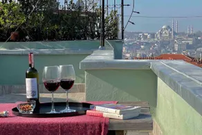 Style, character, frescoes, terrace views, Galata! - Image 3